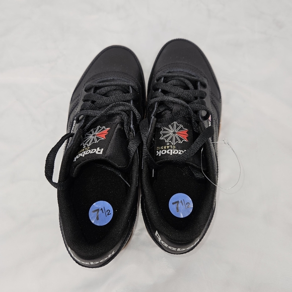 Shoes - Picture 3 of 4